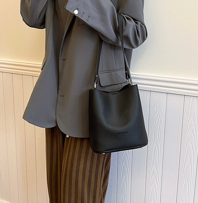 【Carina】2カラー展開 バケットバッグ mry001580