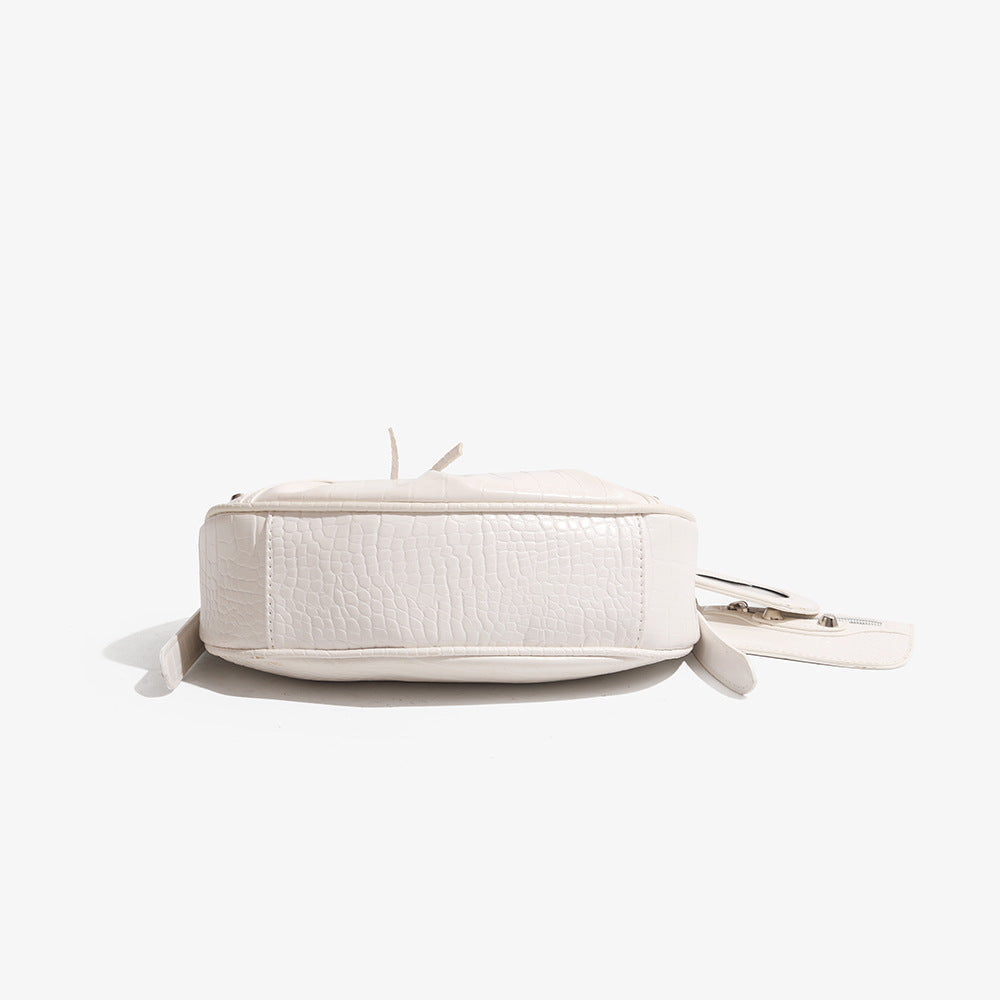 【今だけ限定価格 /4color】Moon Shape Biker Bag mry001599