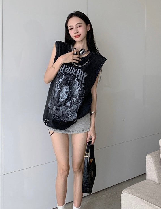 Chain Neck Graphic Sleeveless Tee mry001656