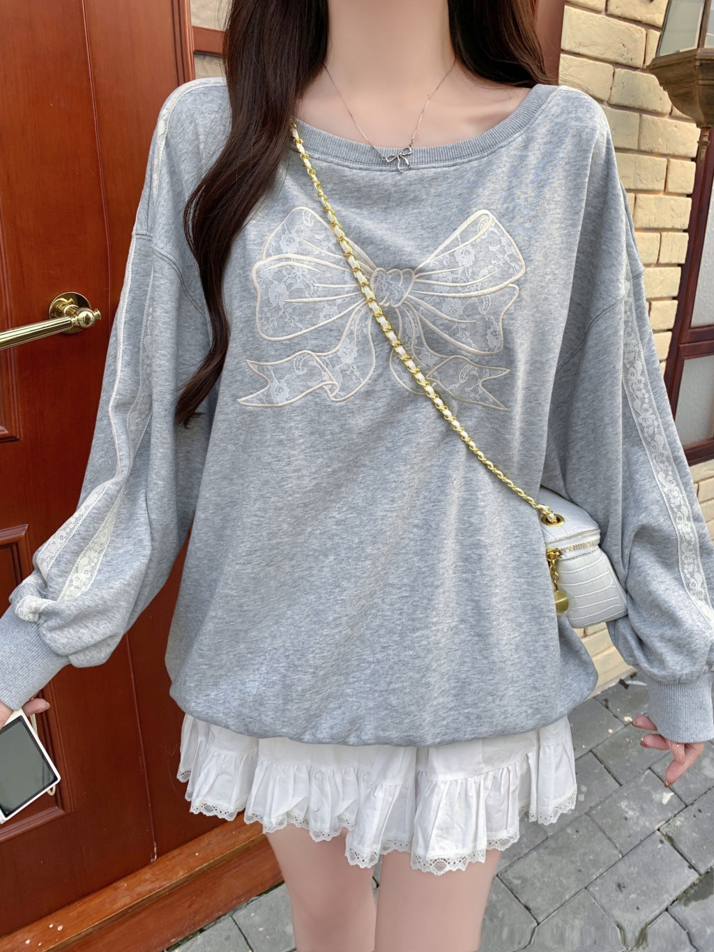 Lace Bow Off-Shoulder Oversized Sweatshirt mry001626