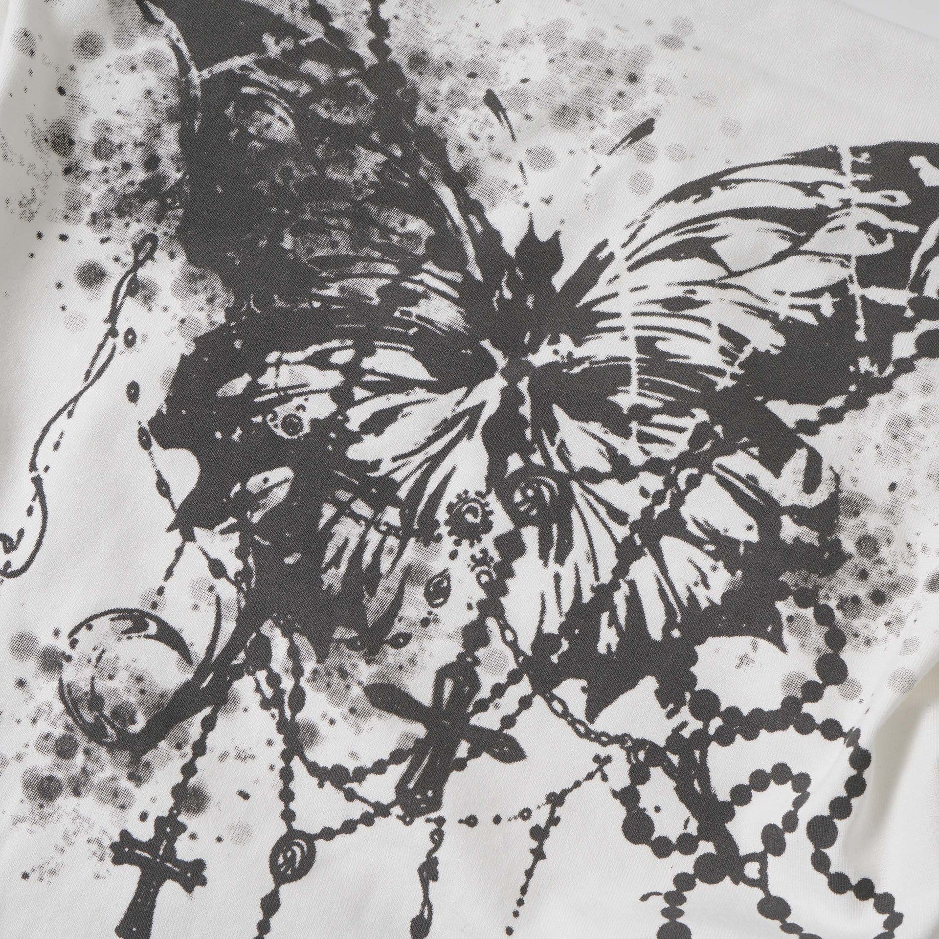 【2color】Butterfly Chains Graphic Slim Fit Top mry001731