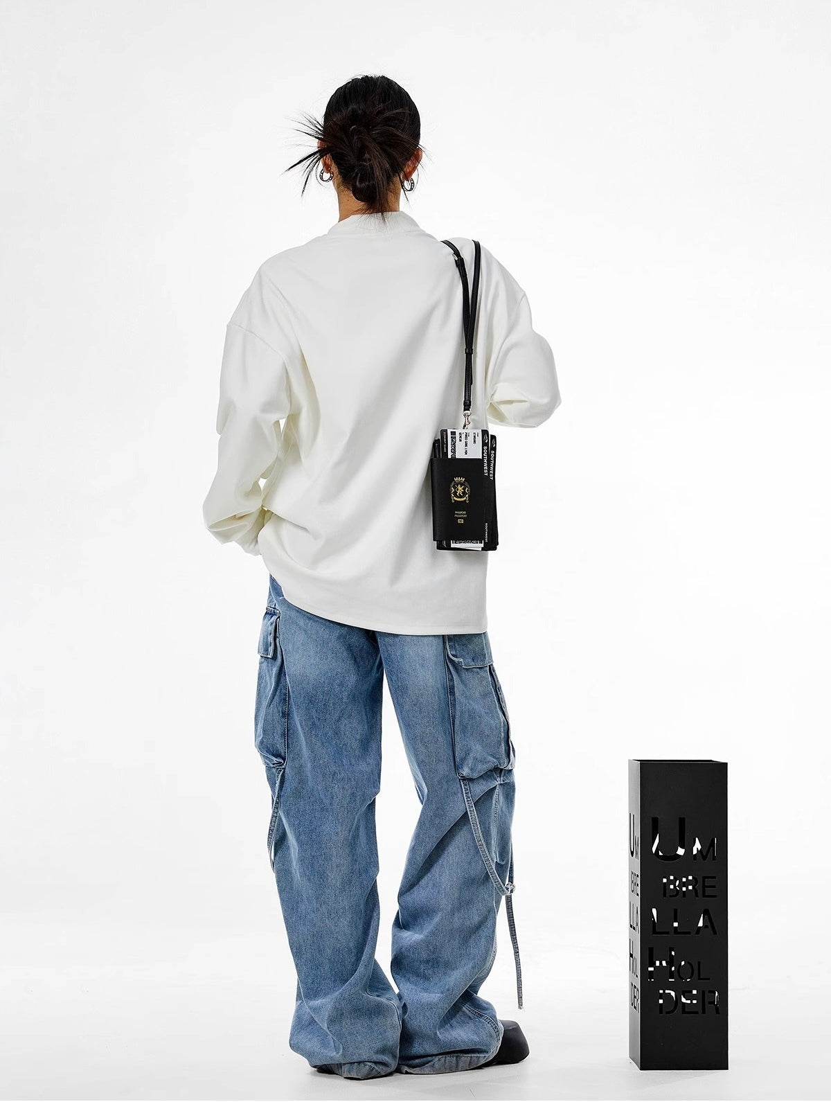 【3color】Monochrome Flow Mock Neck T-shirt mry001618