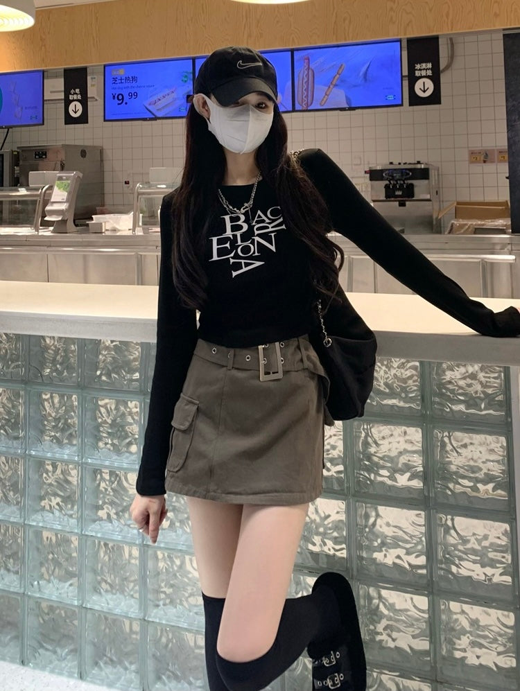 【2color】Barcelona Typo Slim Fit Long Sleeve Tee mry001739