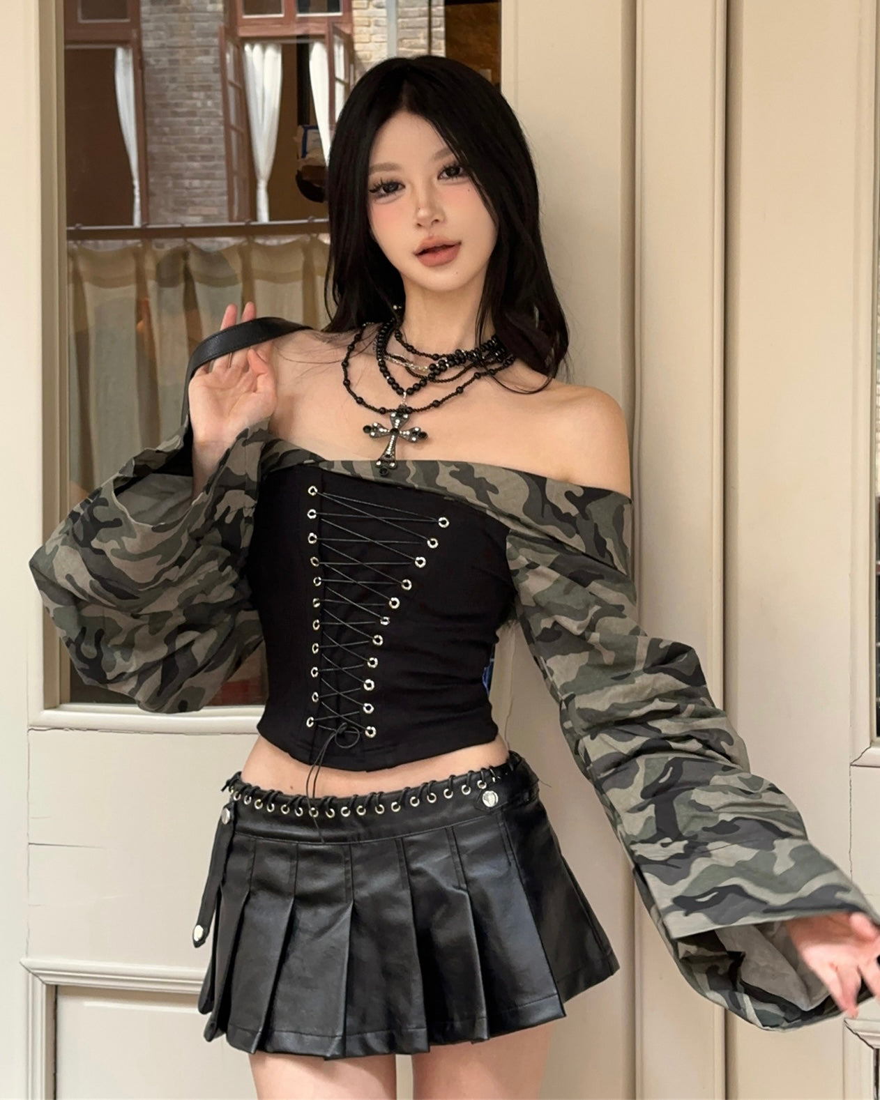 Camo Sleeve Corset Top mry001852