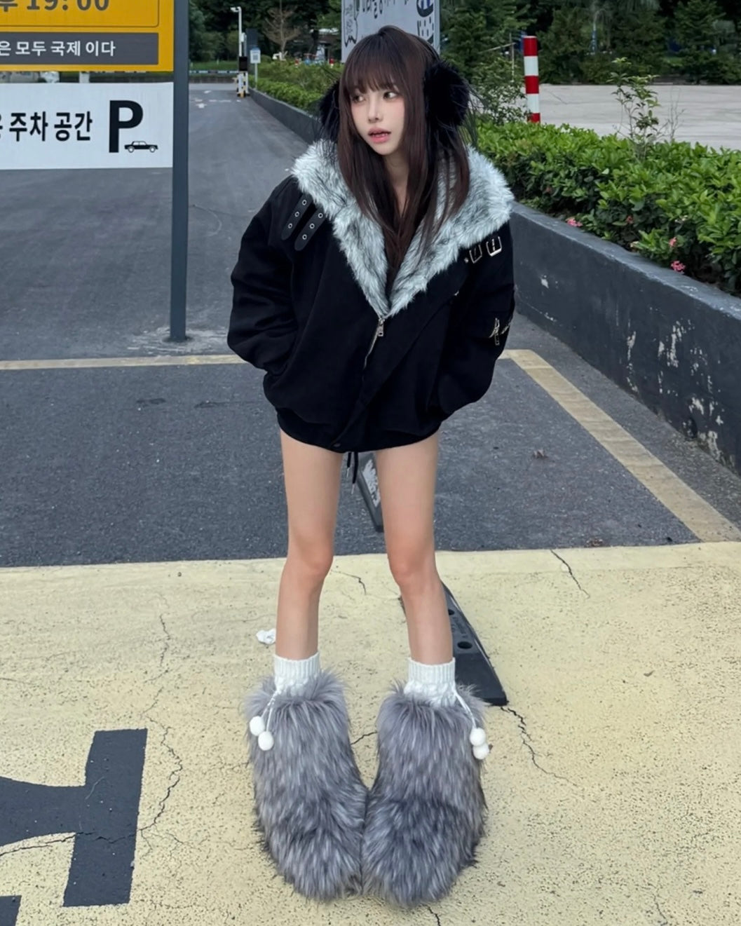 Cross Fur Bomber Jacket mry002017