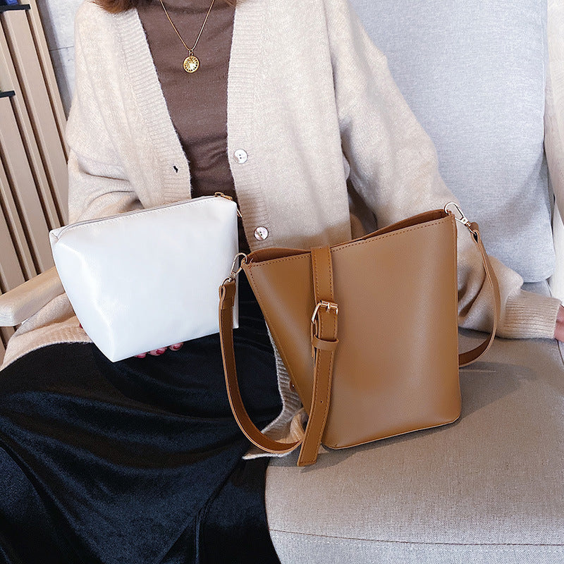 ポーチ入り 調節可能ストラップ スクエアバッグ mry000218