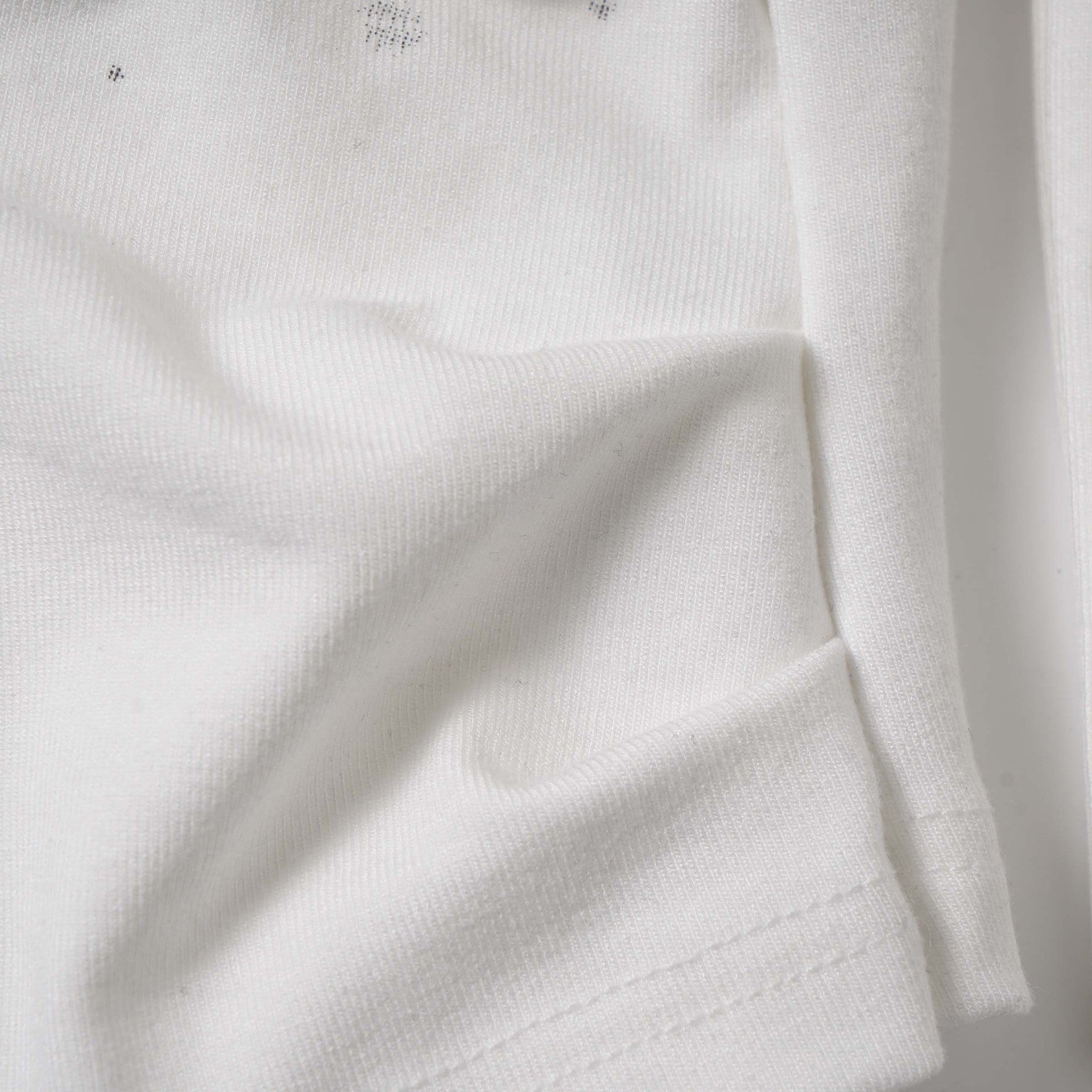 【2color】Butterfly Chains Graphic Slim Fit Top mry001731