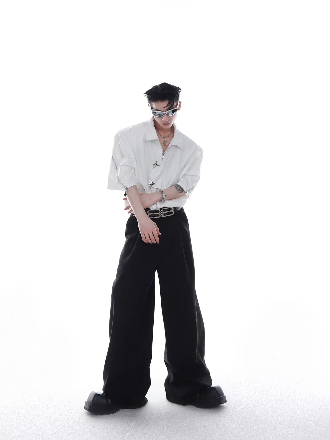 【2color】Starburst Zip-Up Oversized Shirt mry001718