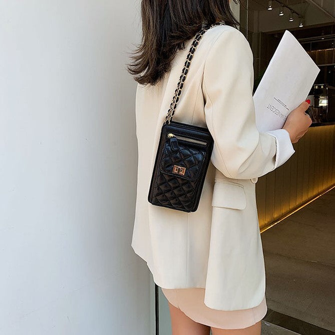 【送料無料】3カラー展開 キルティング スマホ ポシェット ミニバッグ mry000627