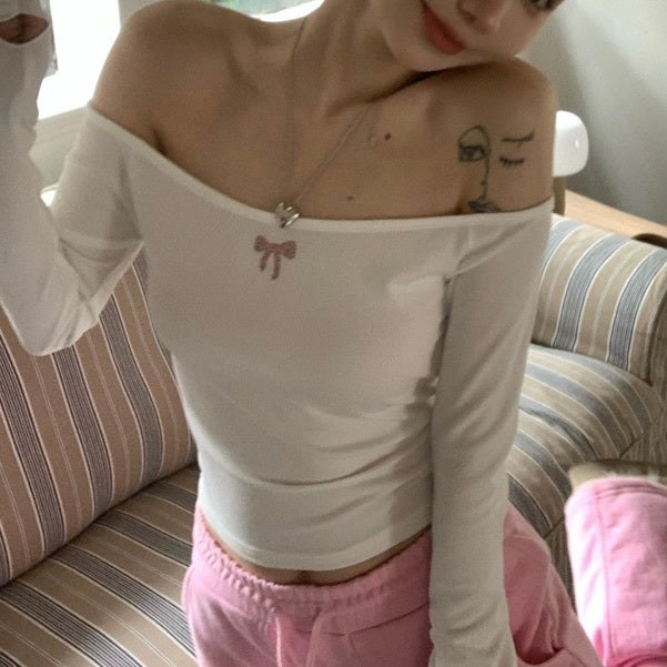 【Carina】2カラー展開 韓国デザイン 韓国カジュアル オフショルダー フィット トップス mry001105