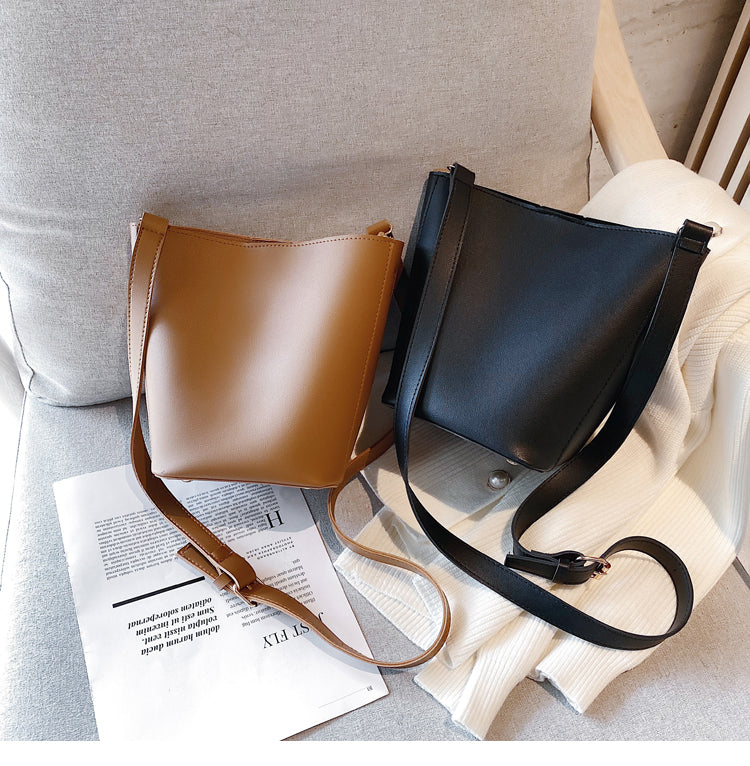 ポーチ入り 調節可能ストラップ スクエアバッグ mry000218