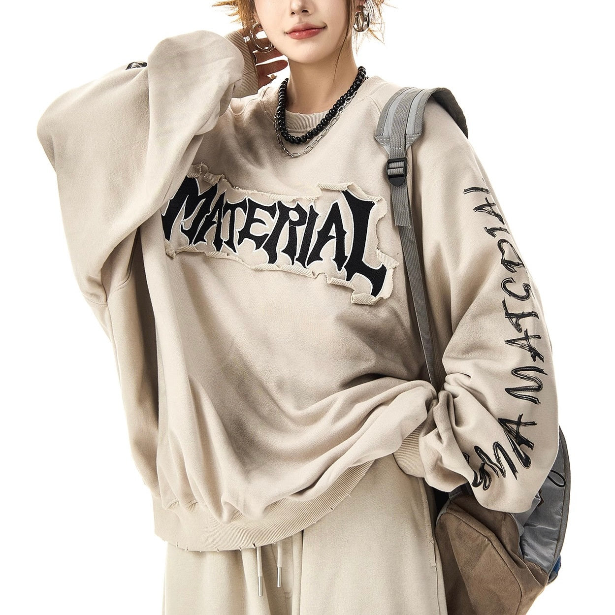 【特別価格 / Tops】Damaged Lettersd Dolman Sweatshirt mry001086