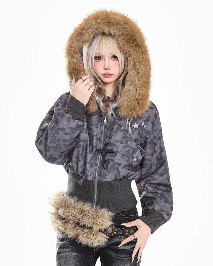 Cropped Camo Bomber Jacket mry002010