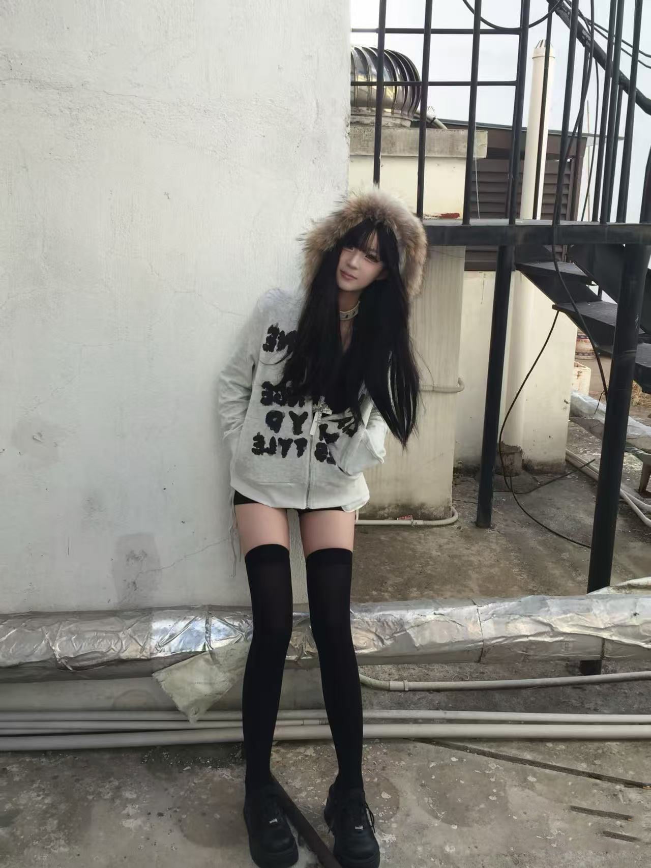 Fur Hood Graphic Zip Hoodie mry002026