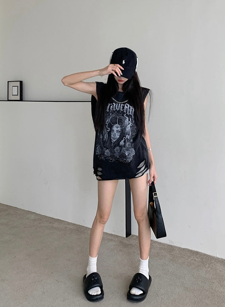 Chain Neck Graphic Sleeveless Tee mry001656