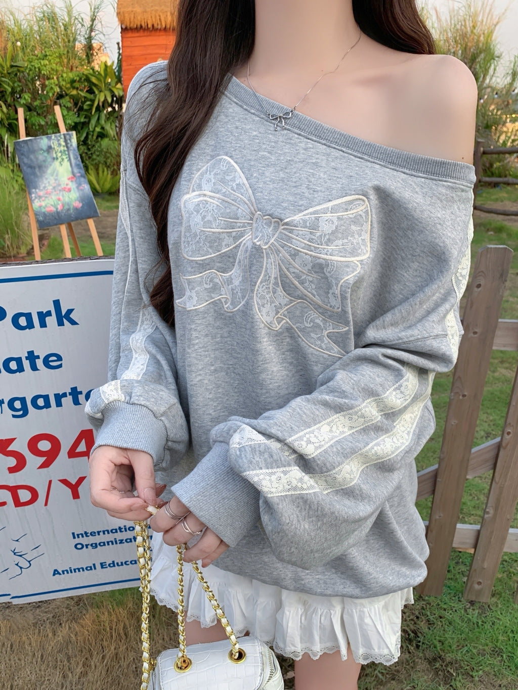 Lace Bow Off-Shoulder Oversized Sweatshirt mry001626