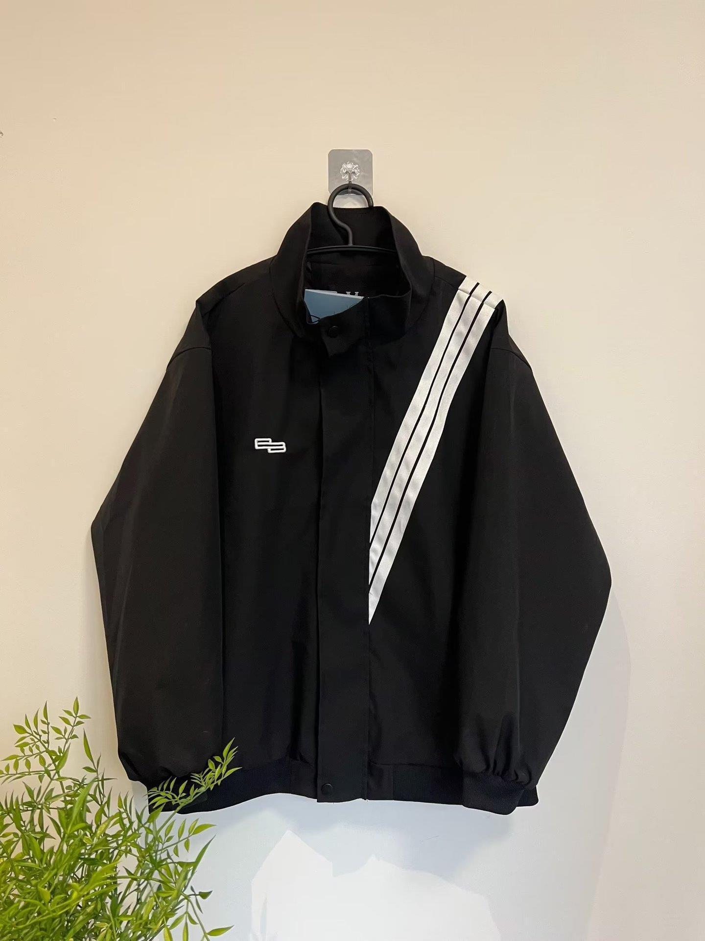 スタンドカラー スリーストライプライン モノトーン ユニセックス 春 冬 韓国カジュアル 韓国ストリート mry000961