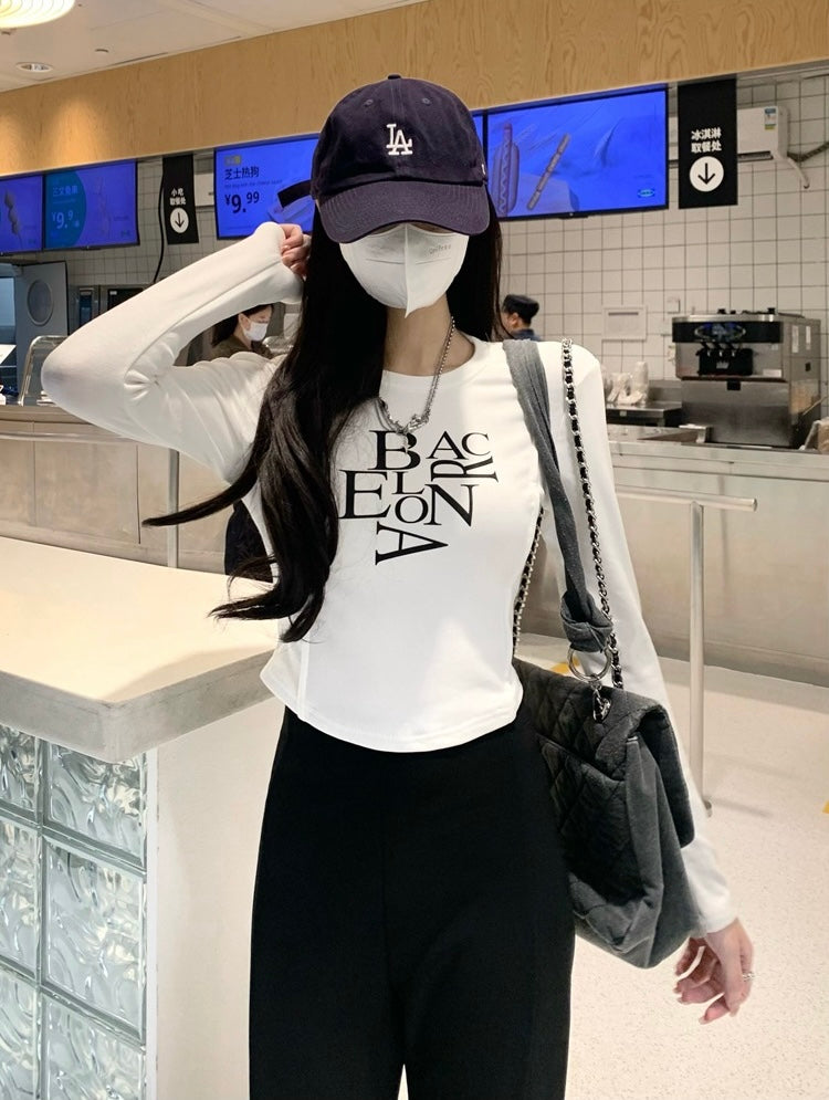 【2color】Barcelona Typo Slim Fit Long Sleeve Tee mry001739