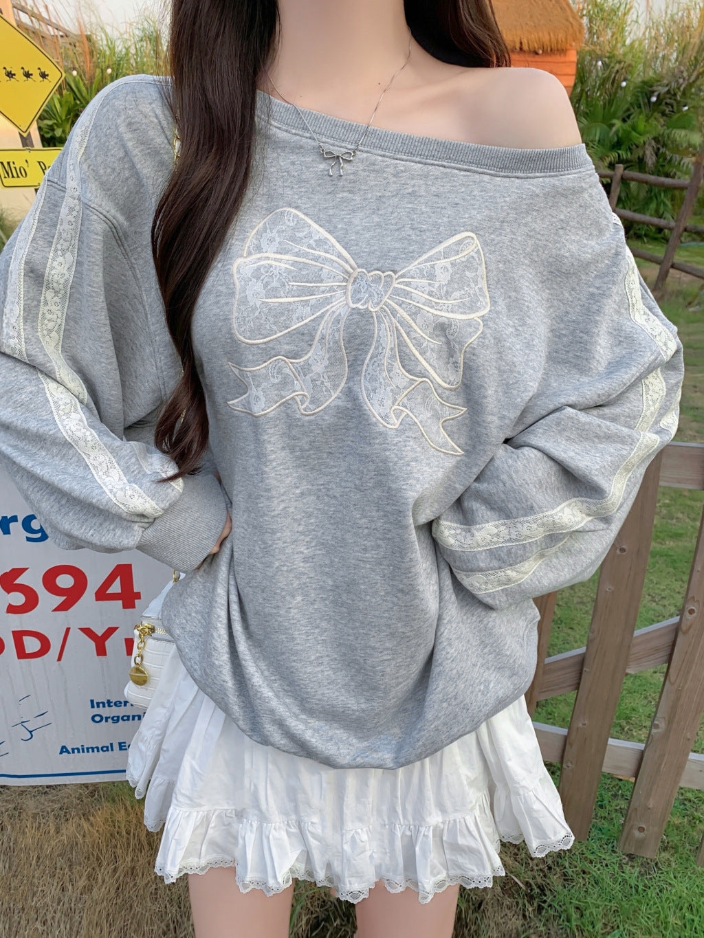 Lace Bow Off-Shoulder Oversized Sweatshirt mry001626