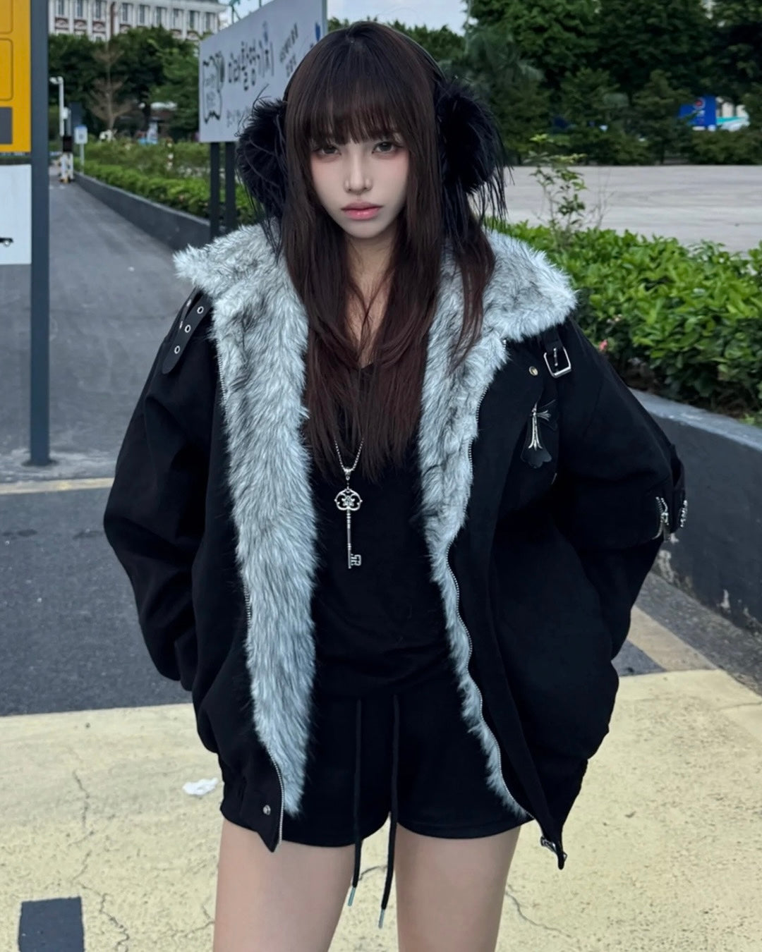 【大人気/評価★4.8以上】Cross Fur Bomber Jacket mry002017