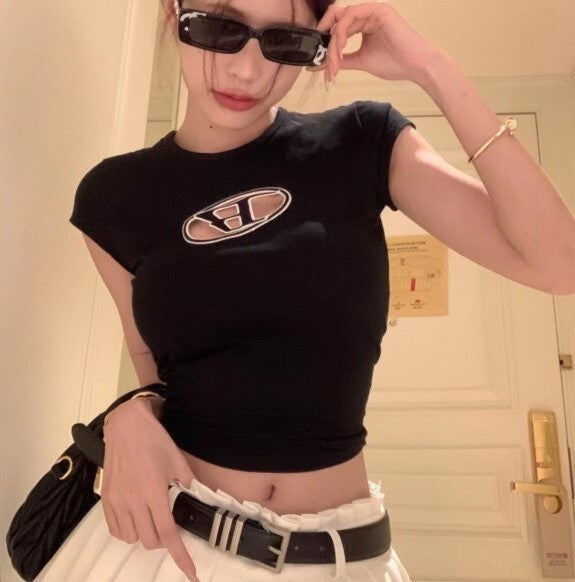 2カラー展開 デザイン ホットガール Tシャツ ショート トップス 韓国カジュアル 韓国ストリート mry000660