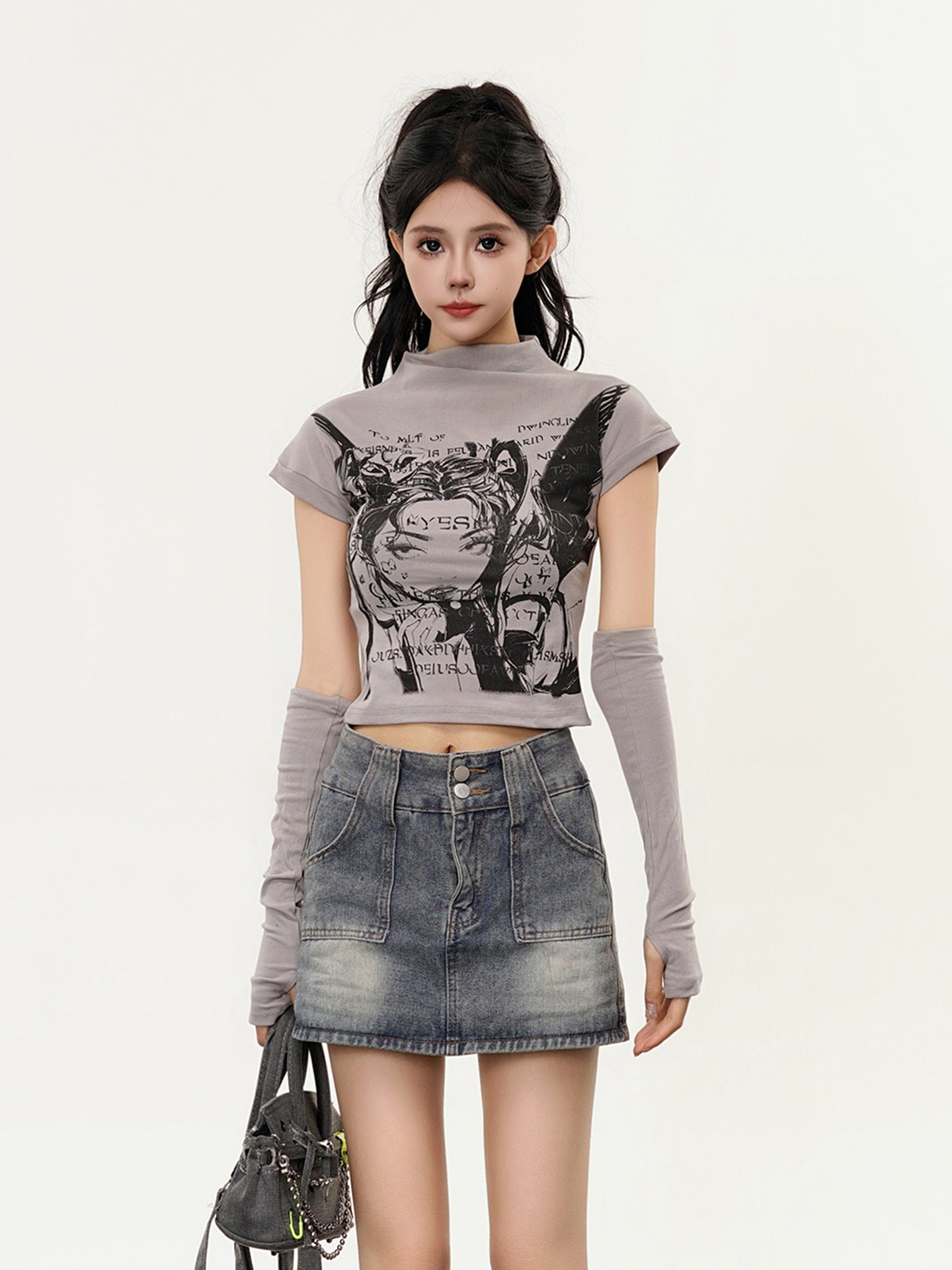 【2color】Cyber Graphic Mock Neck T-Shirt mry001713