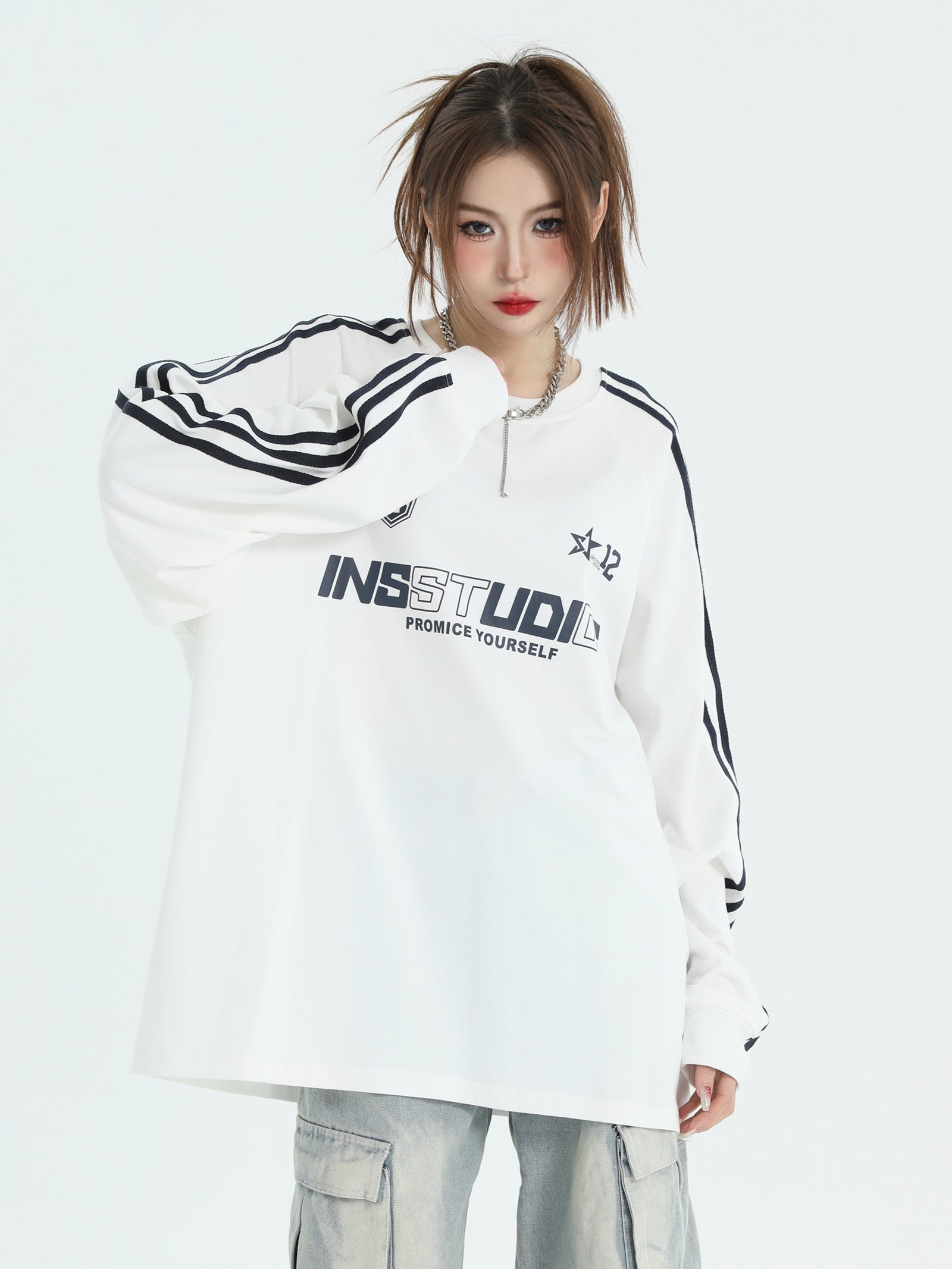 【2color】INSSTUDIOS Oversized Sportswear Sweatshirt mry001623