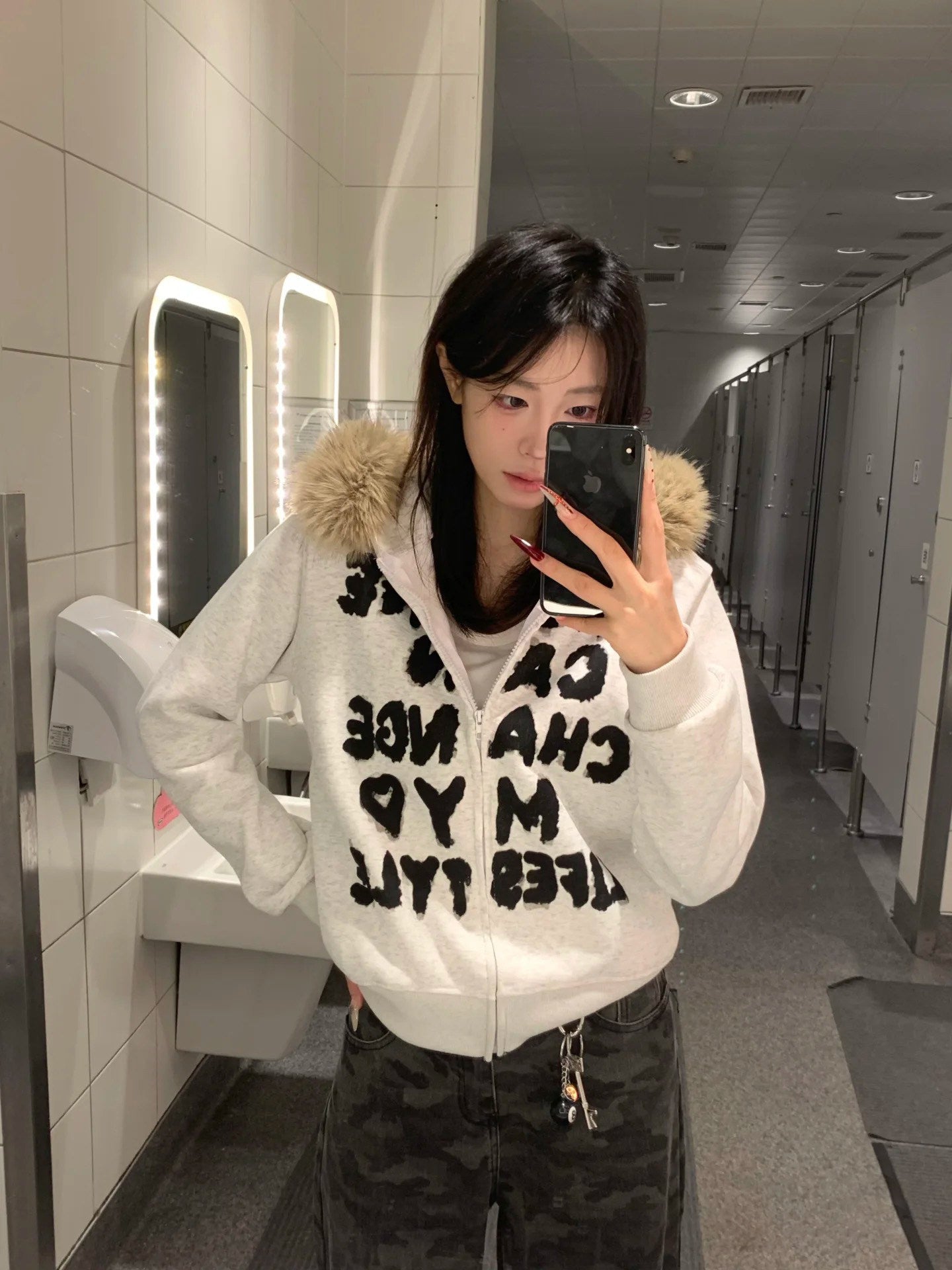 Fur Hood Graphic Zip Hoodie mry002026