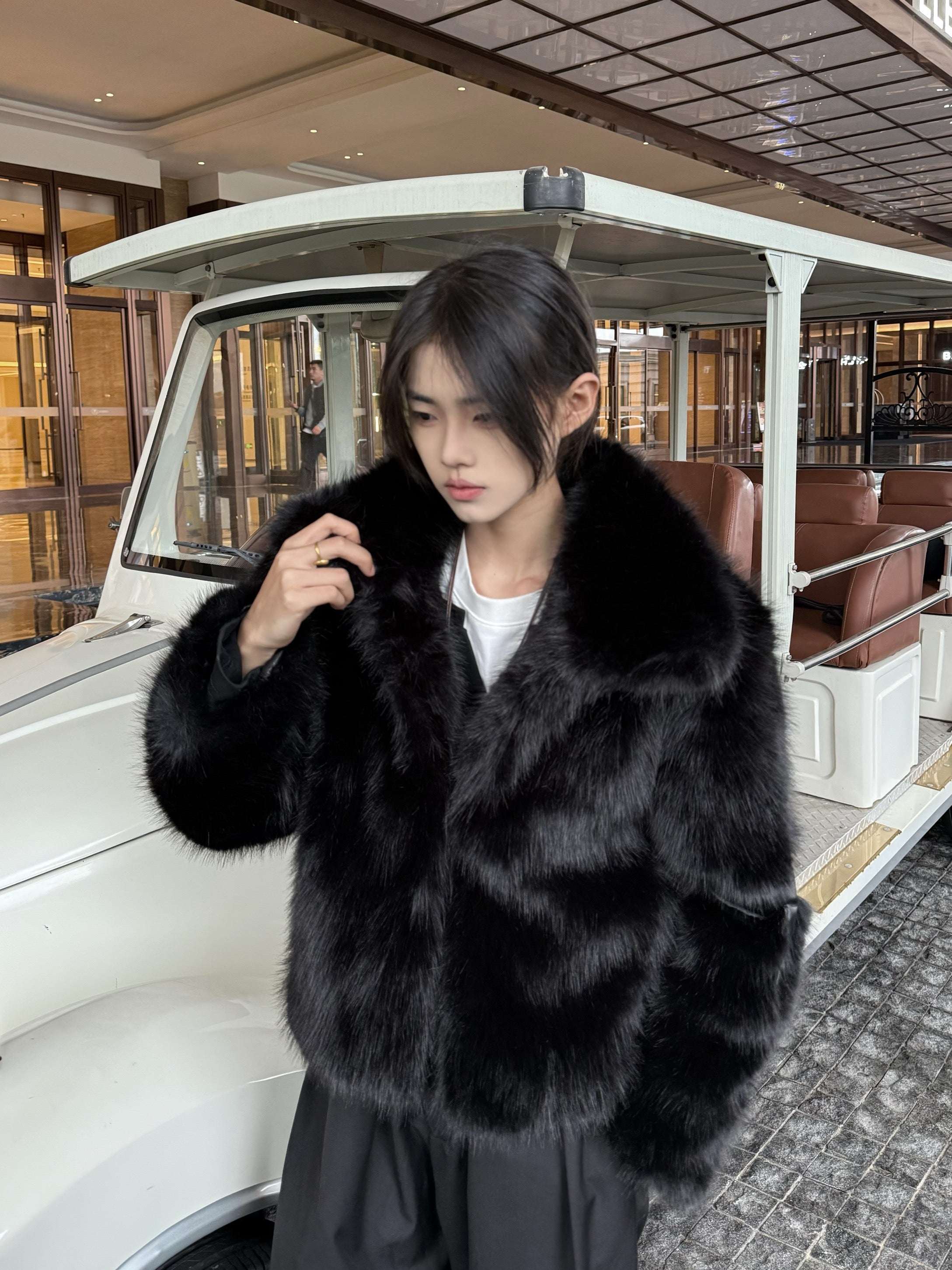 Cross Faux Fur Jacket mry002016