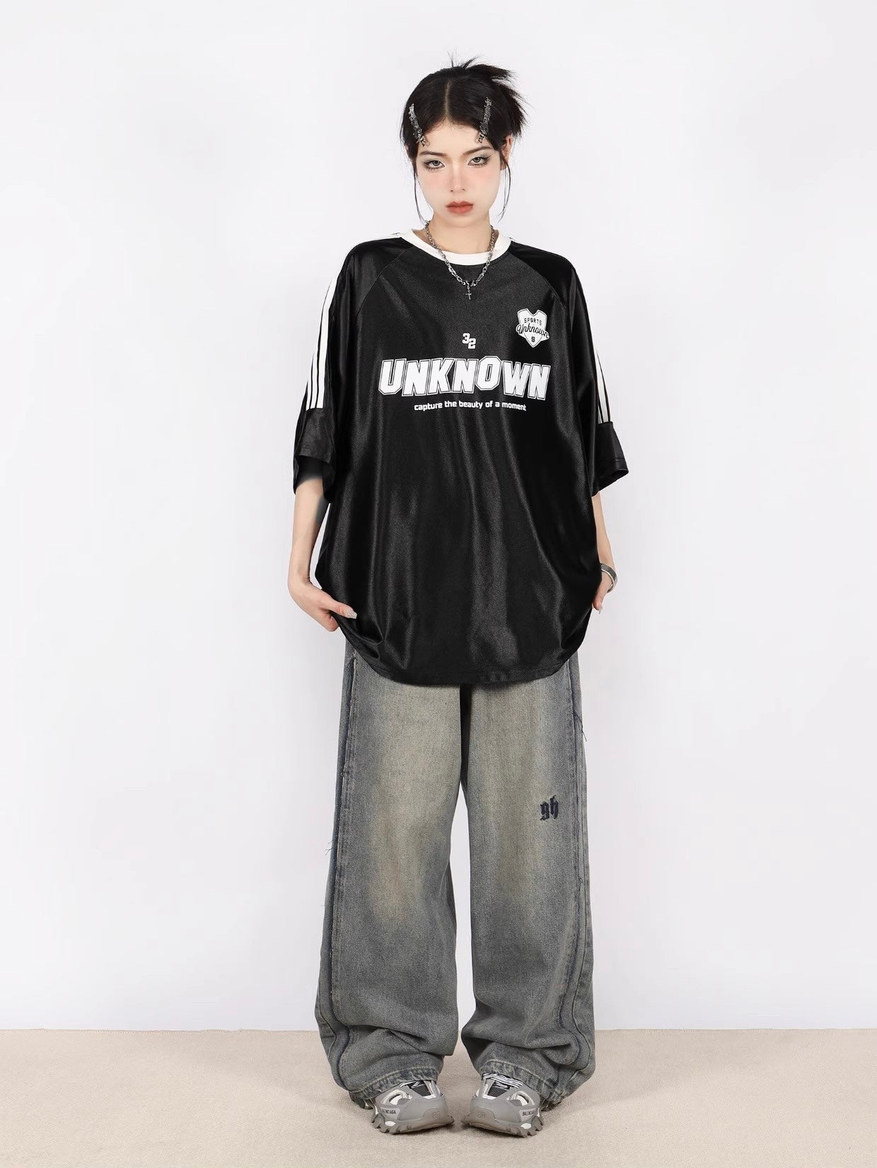 【2color】Unknown Gleam T-Shirt mry001681