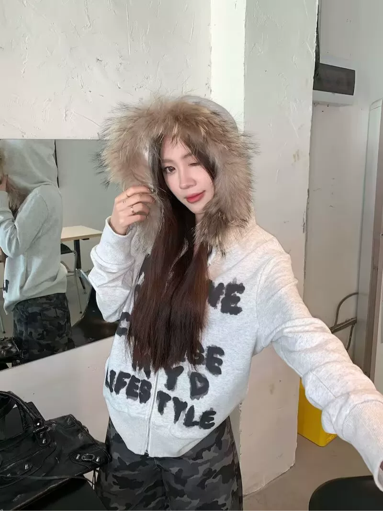 Fur Hood Graphic Zip Hoodie mry002026