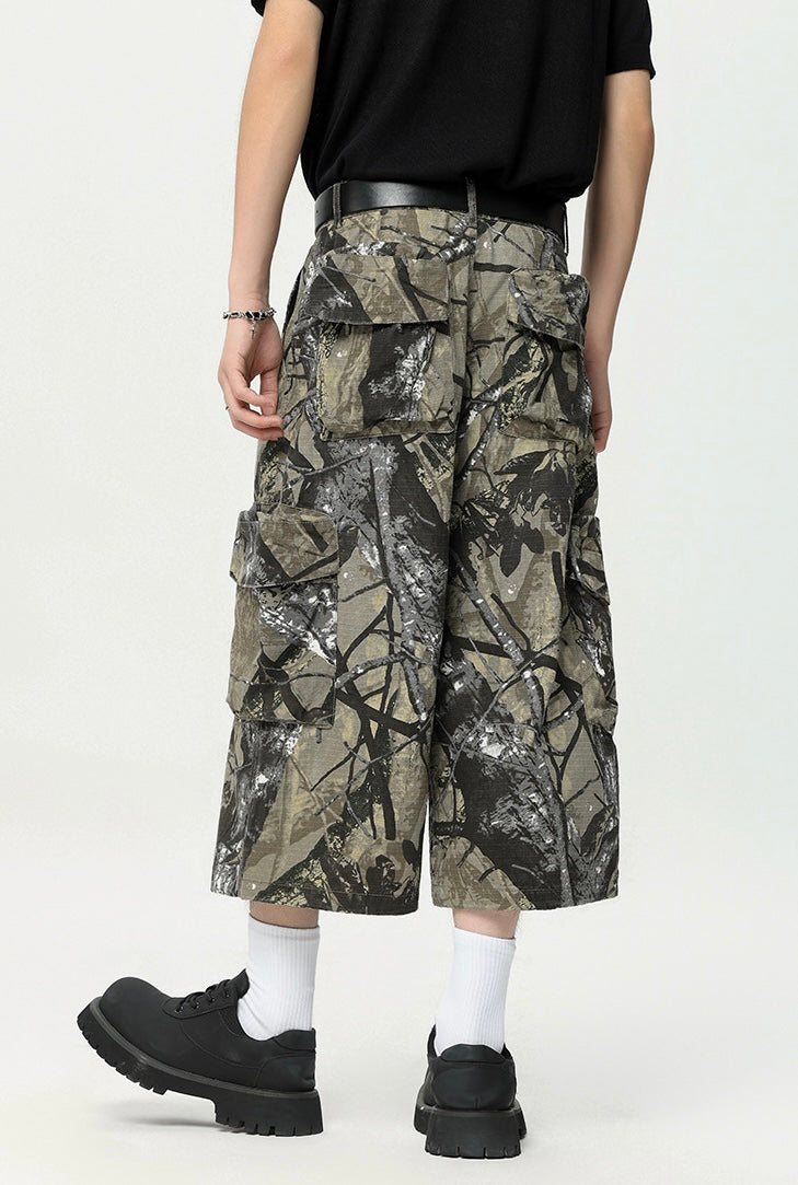 Camo Print Cropped Cargo Pants mry001698