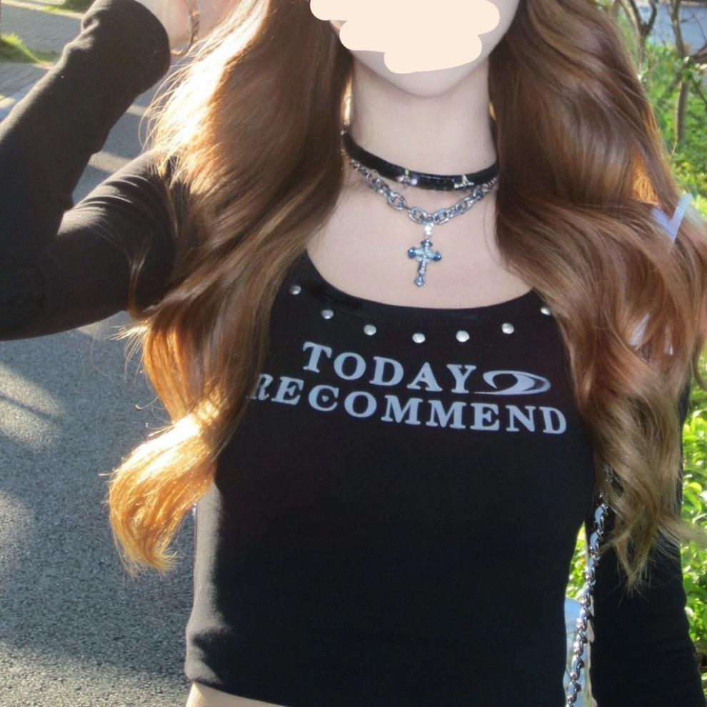 【Taéf】アメリカン 韓国デザイン 韓国カジュアル 韓国ストリートショート丈 長袖トップス mry001110