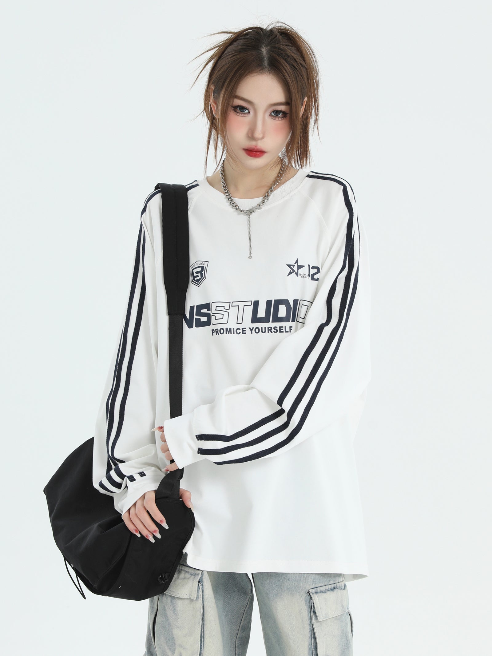 【2color】INSSTUDIOS Oversized Sportswear Sweatshirt mry001623