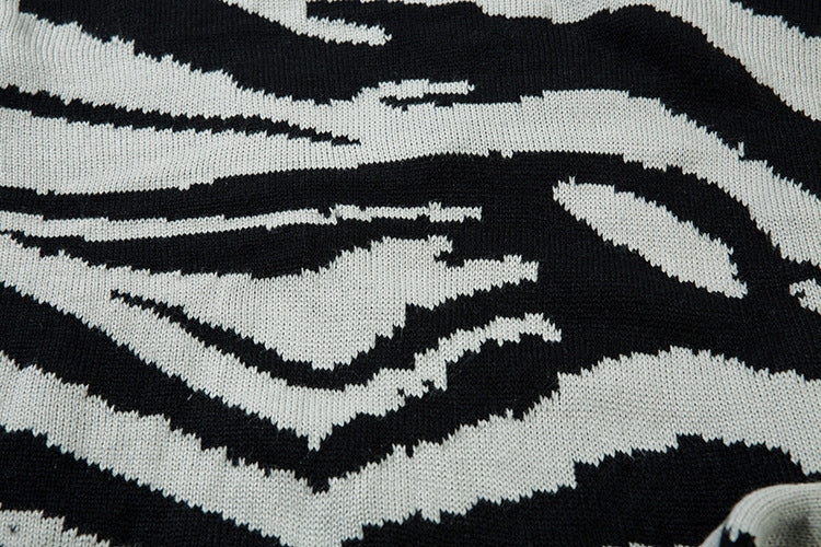 【2color】Raw Edge Animal Print Sweater mry001647