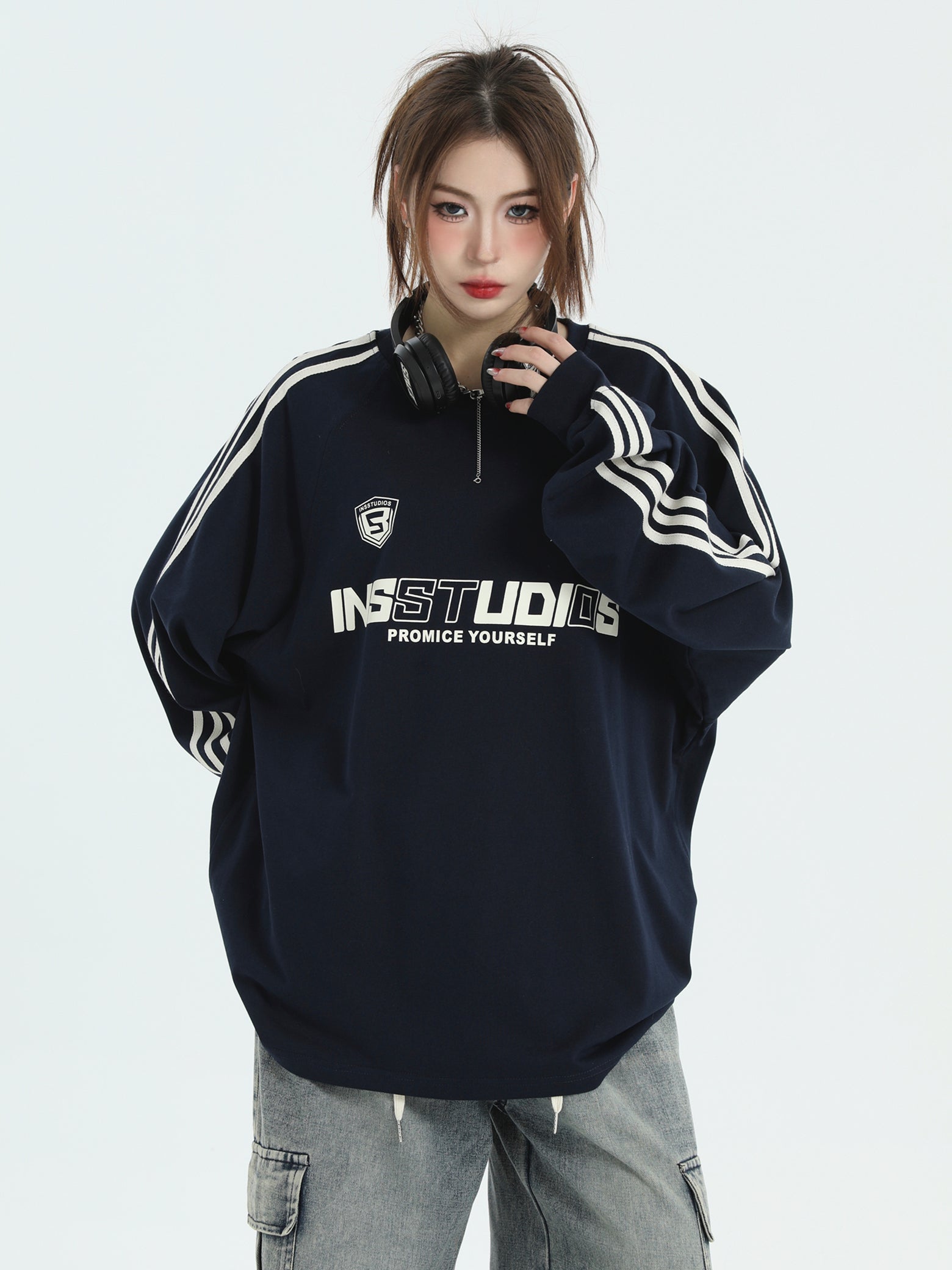 【2color】INSSTUDIOS Oversized Sportswear Sweatshirt mry001623