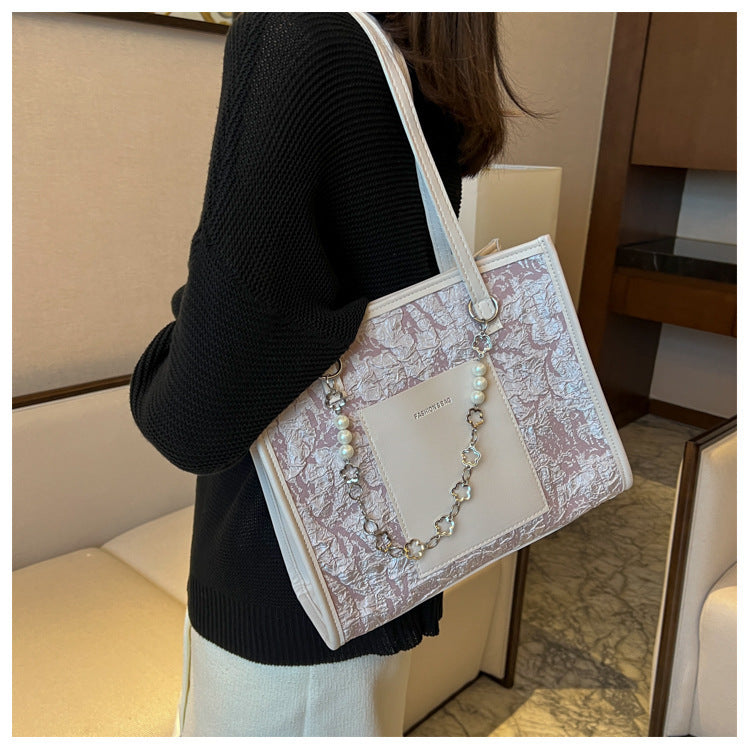 【送料無料】4色展開 パールチャーム付きトートバッグ mry000615