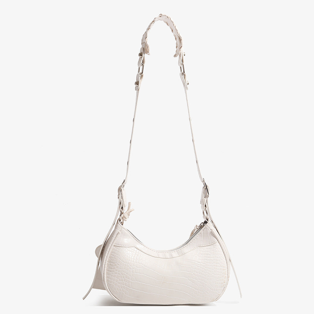 【今だけ限定価格 /4color】Moon Shape Biker Bag mry001599