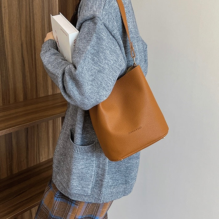 【Carina】2カラー展開 バケットバッグ mry001580