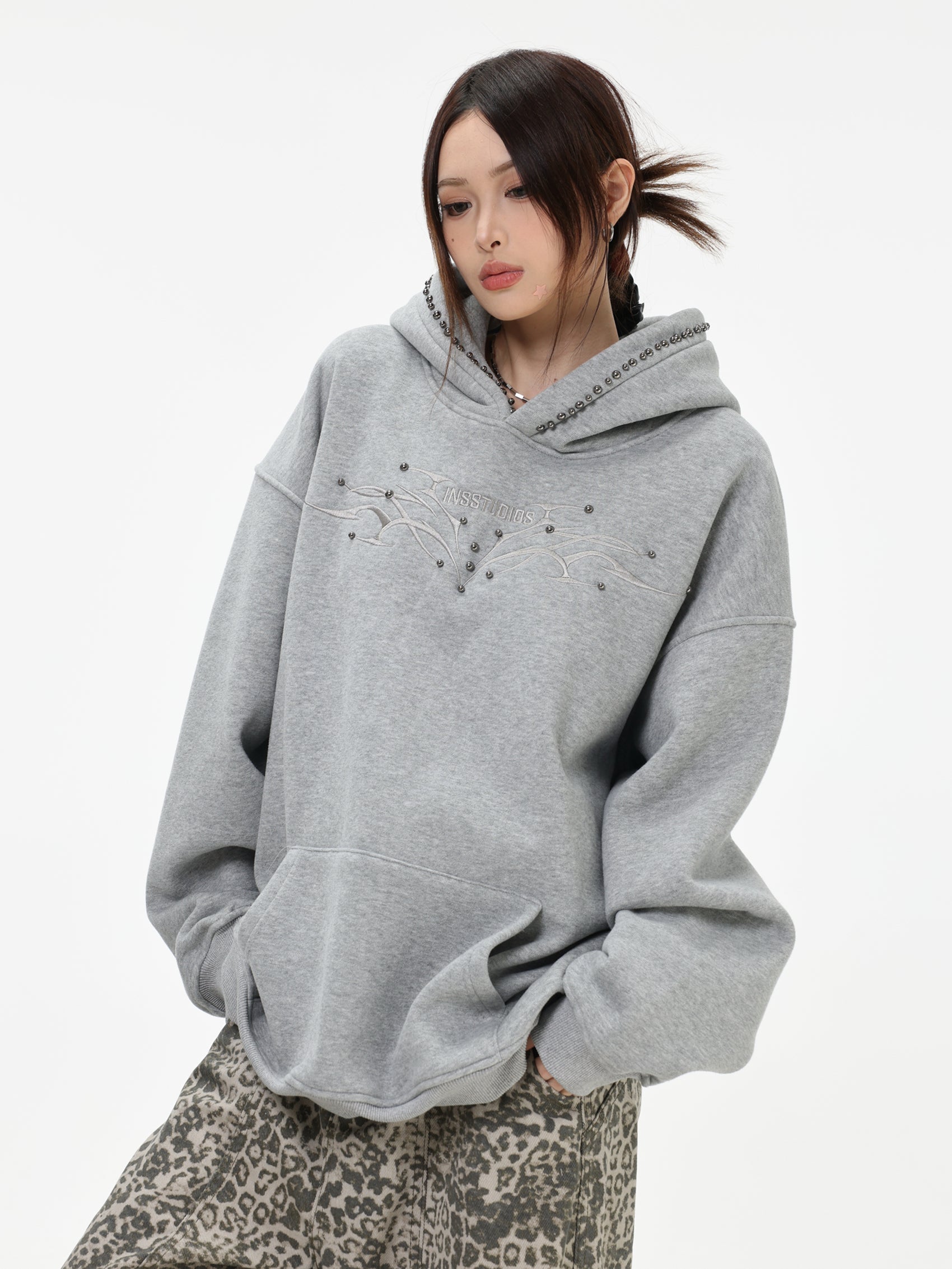 【評価★4.8以上／高品質】Tribal Studded Oversized Hoodie mry001900