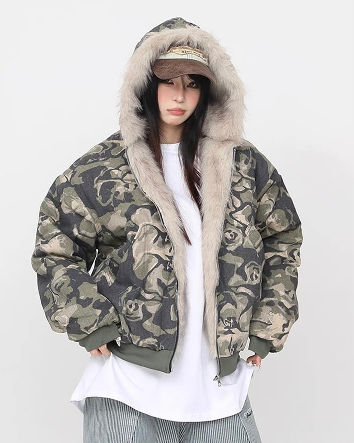 『評価★4.8以上／トレンド大人気アウター』Camo Fur-Lined Hooded Jacket mry001848