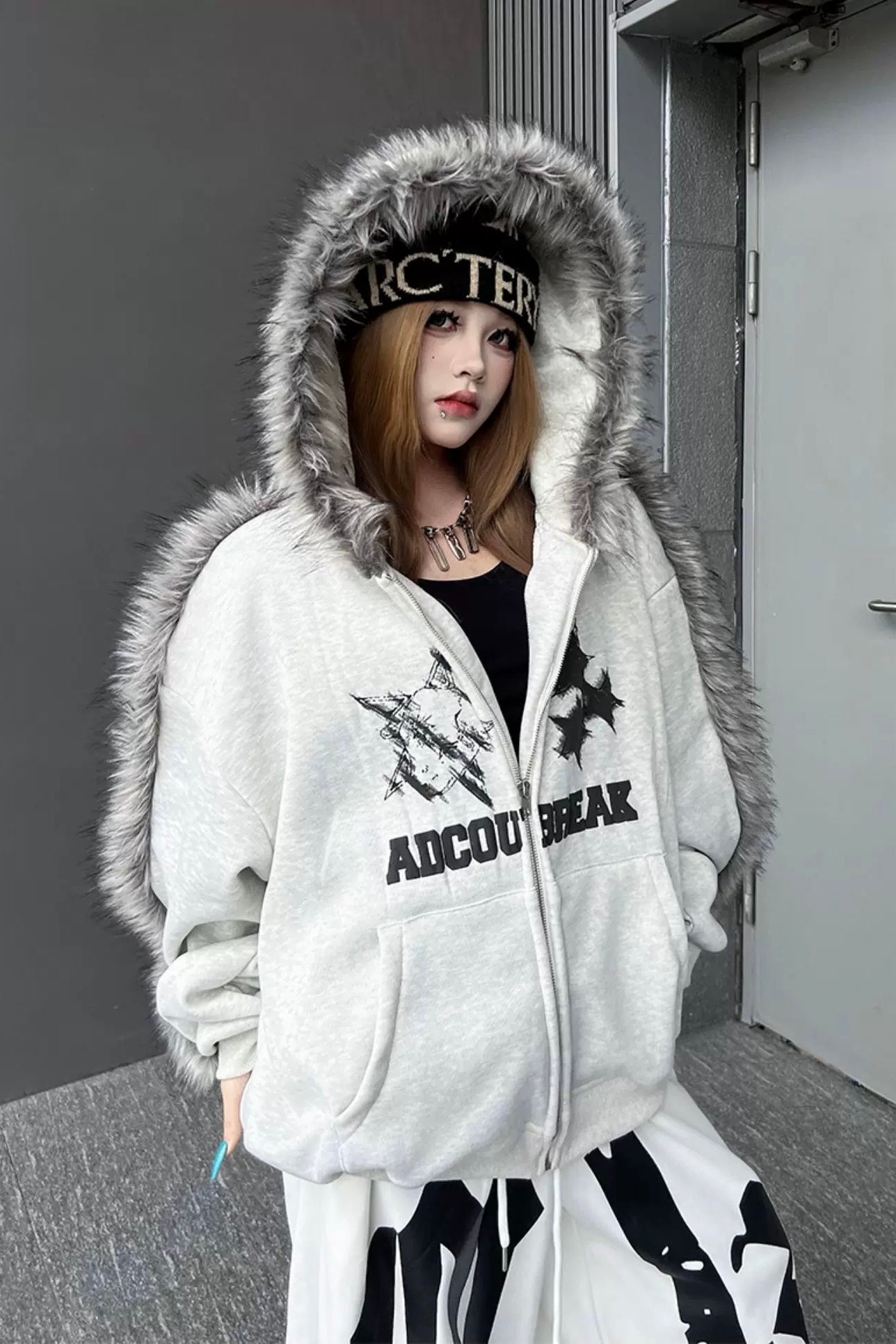 Star Graphic Fur Trim Zip Hoodie mry002151
