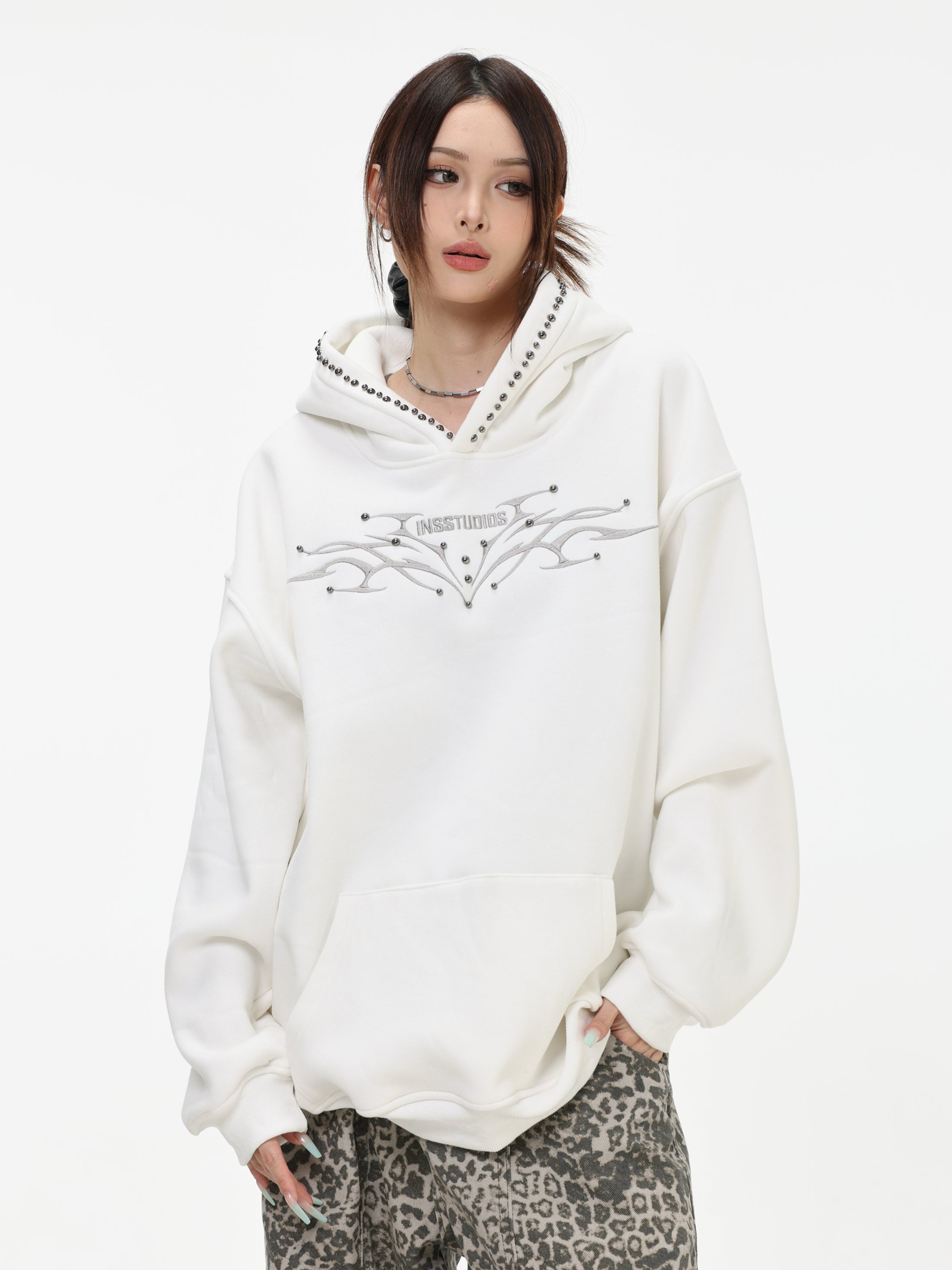 【評価★4.8以上／高品質】Tribal Studded Oversized Hoodie mry001900