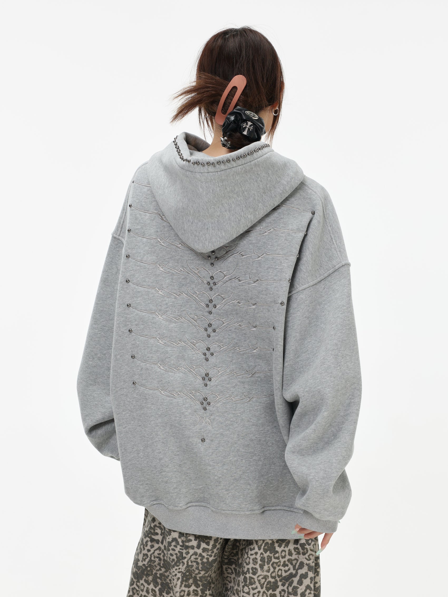 【評価★4.8以上／高品質】Tribal Studded Oversized Hoodie mry001900
