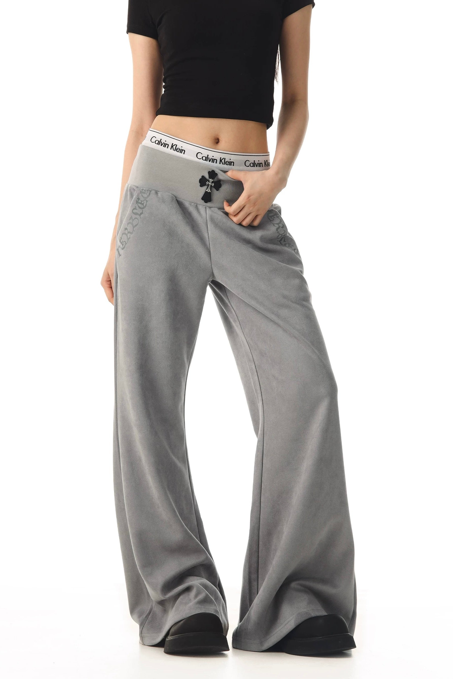 Low-Rise Velour Wide Sweat Pants mry002242