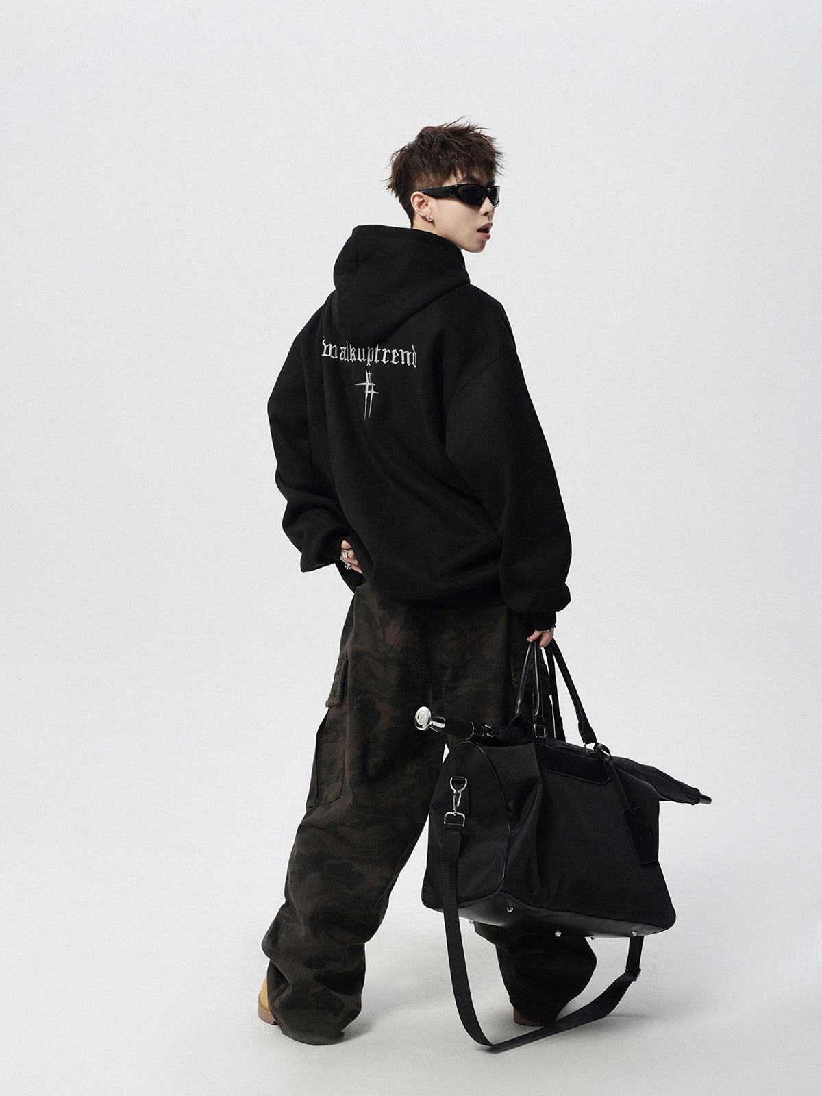 【評価★4.8以上／Tops】Minimal Cross Logo Oversized Hoodie mry001916