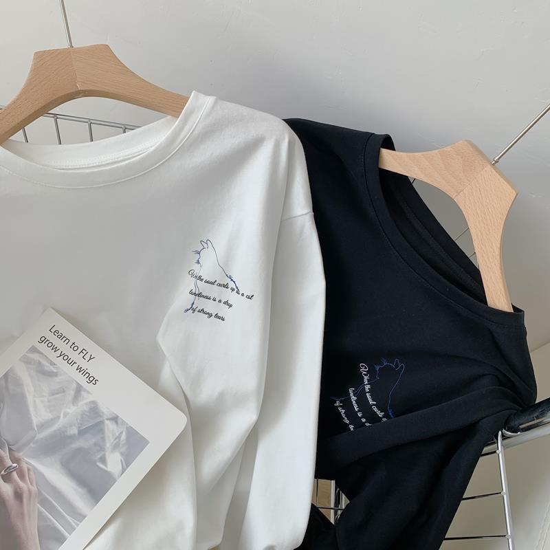 【送料無料】高級感 カジュアル 2カラー展開 ロングTシャツ キャットデザイン  シンプルコーデ 韓国カジュアル  mry000609