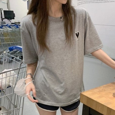 【送料無料】2023SS ワンポイント 半袖Tシャツ サマー ルーズラウンドネック 韓国カジュアル 韓国ガーリー  mry000760