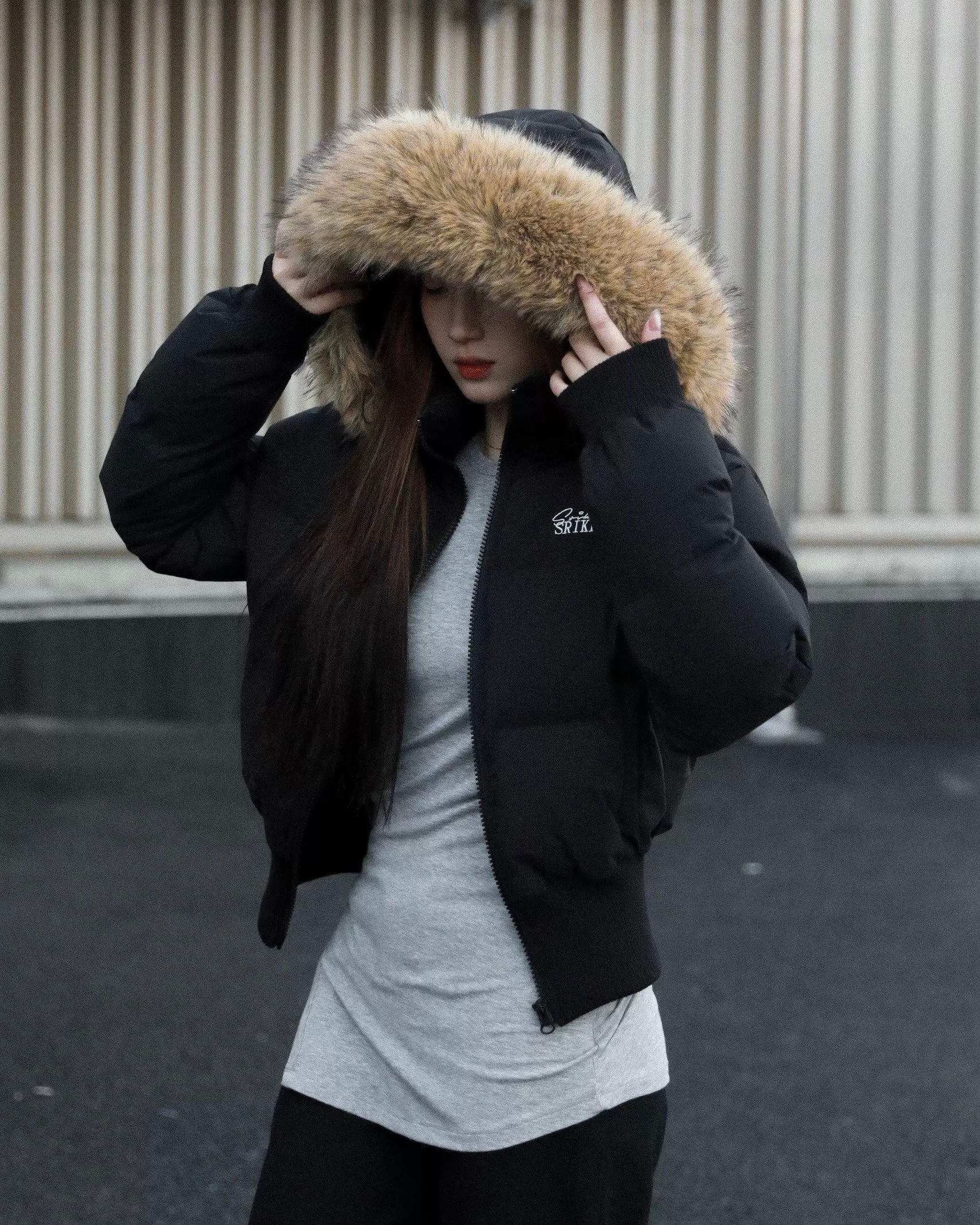 Faux Fur Trimmed Short Puffer Jacket mry001967