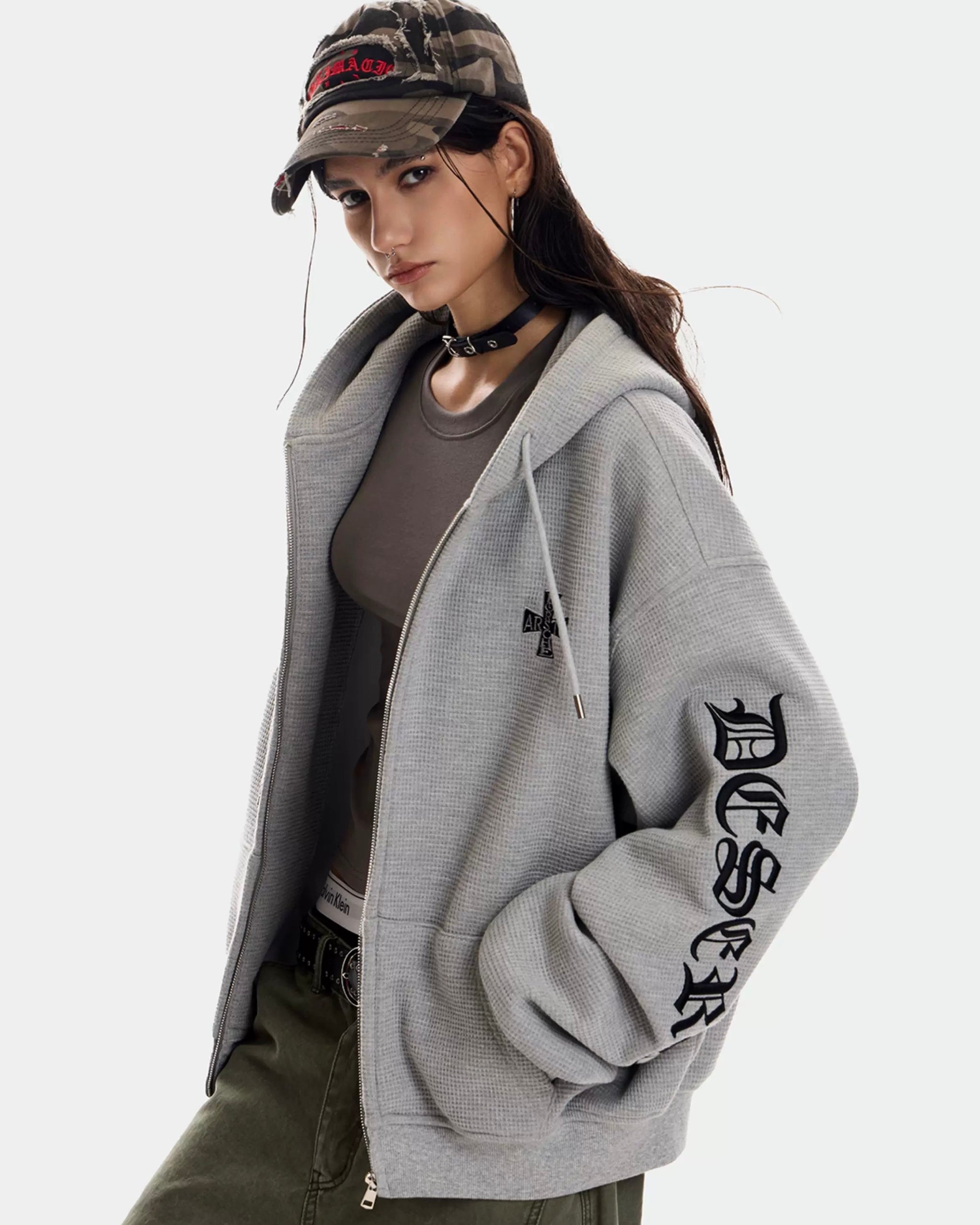 【評価★4.8以上／期間限定SALE】Back Letter Zip Hoodie mry001970